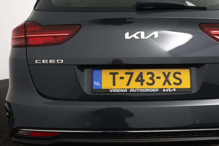Vehicle Image 35