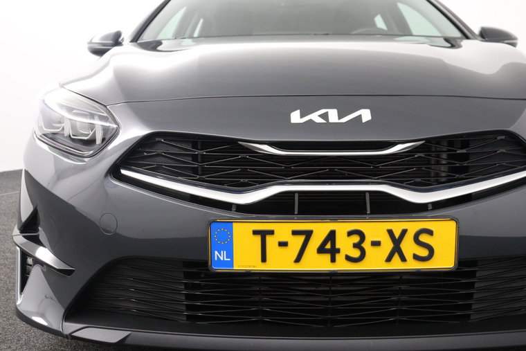 Vehicle Image 36