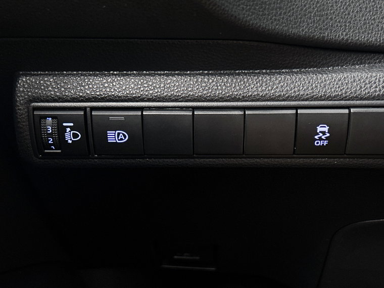 Vehicle Image 24