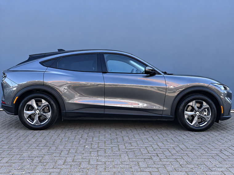 Vehicle Image 37