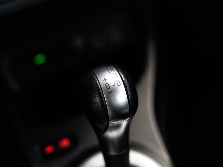 Vehicle Image 28