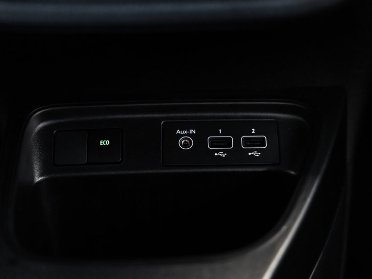 Vehicle Image 33