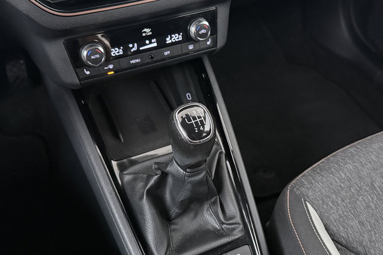 Vehicle Image 31