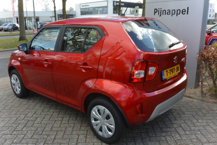 Vehicle Image 5