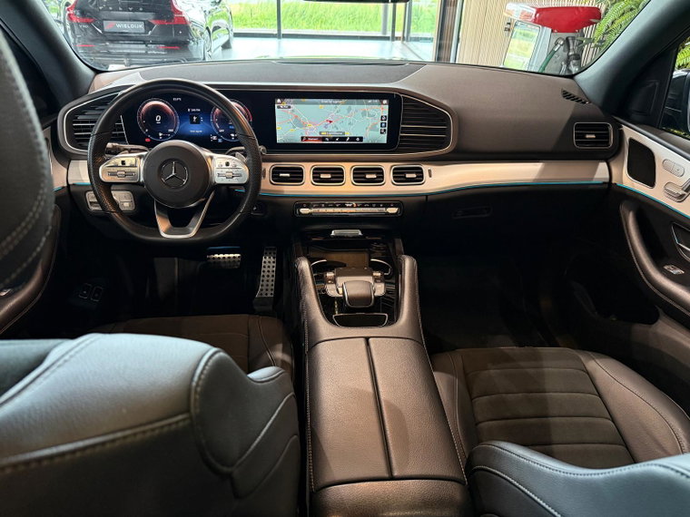 Vehicle Image 40
