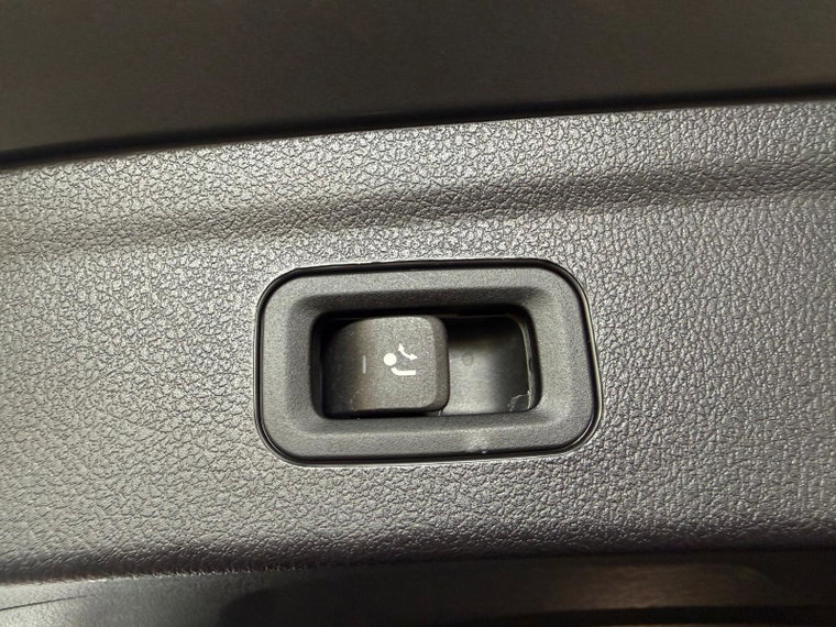Vehicle Image 45