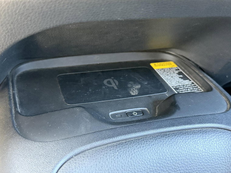 Vehicle Image 17