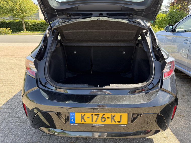 Vehicle Image 21