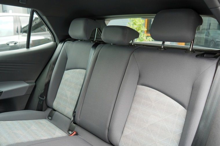 Vehicle Image 37