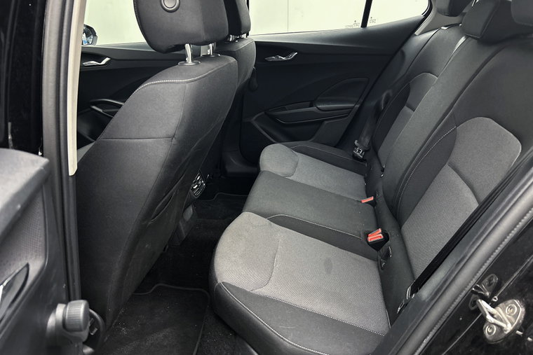 Vehicle Image 26