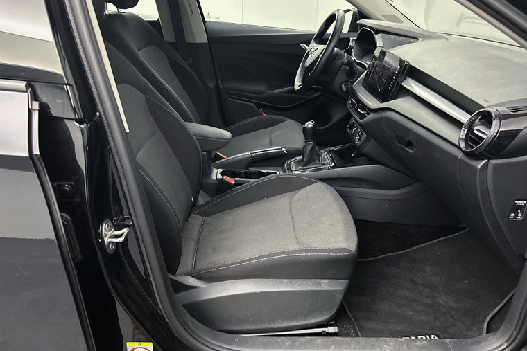 Vehicle Image 30