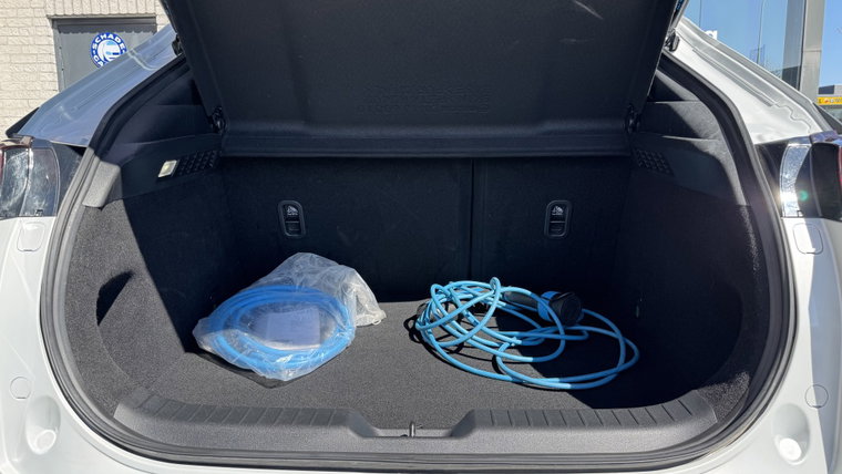 Vehicle Image 13