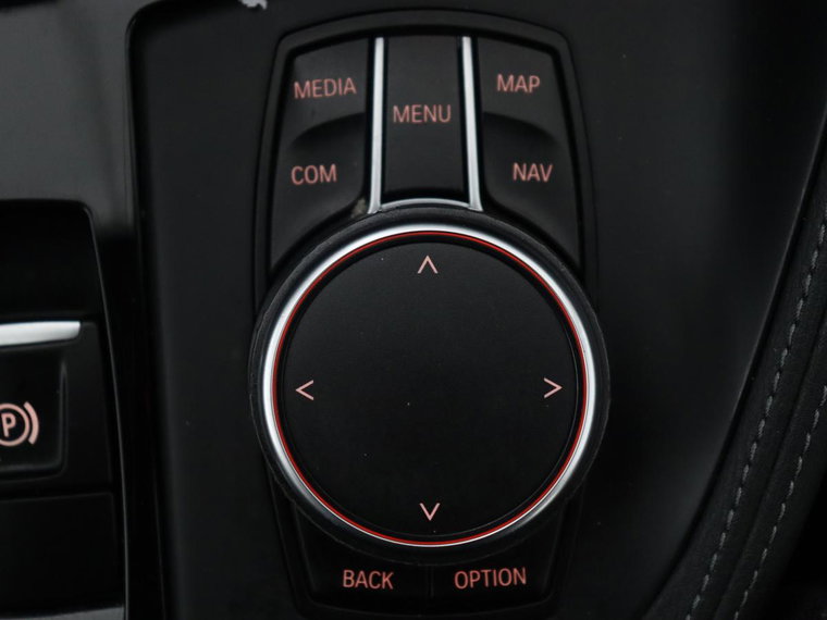 Vehicle Image 34