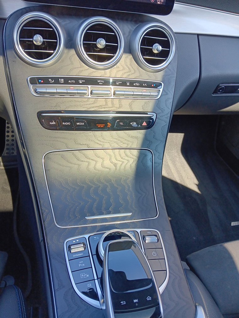 Vehicle Image 36