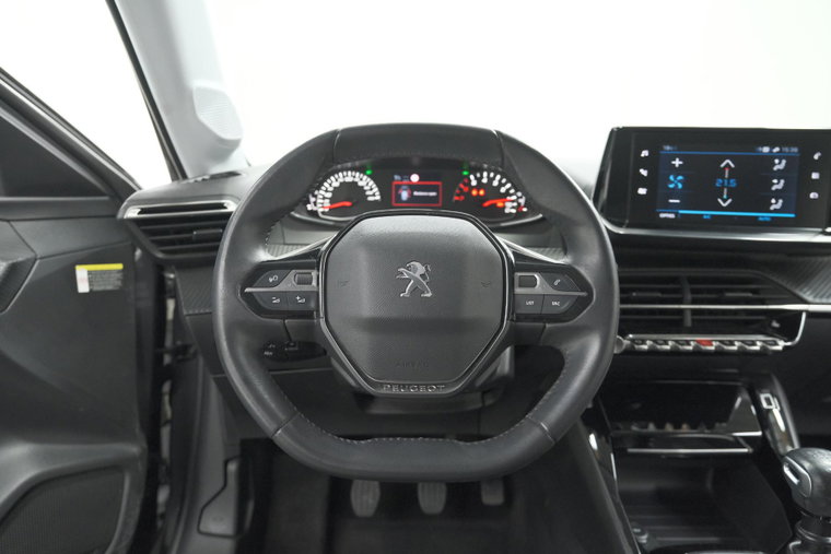 Vehicle Image 26