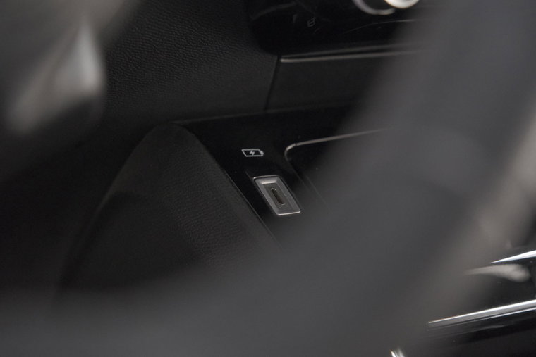 Vehicle Image 39