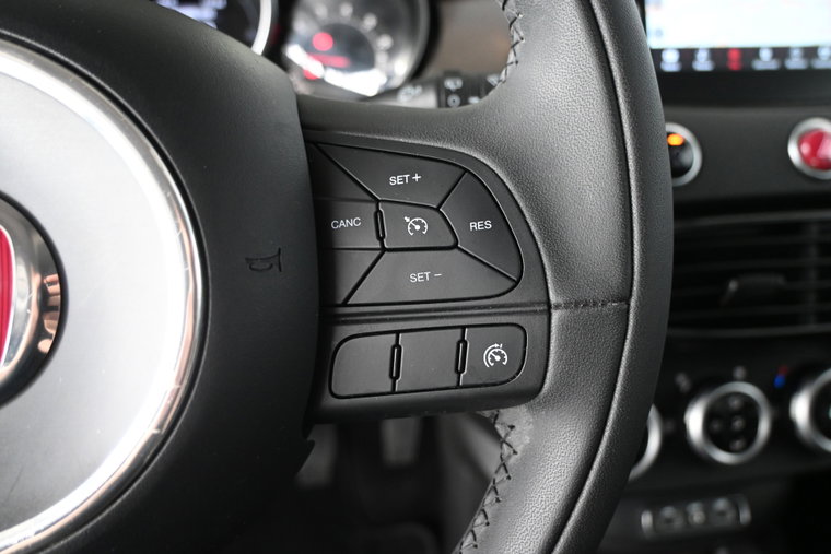 Vehicle Image 38