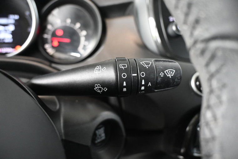 Vehicle Image 40