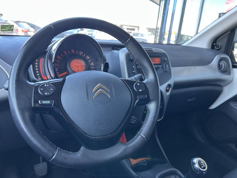 Vehicle Image 18