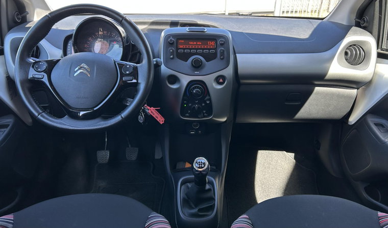 Vehicle Image 11