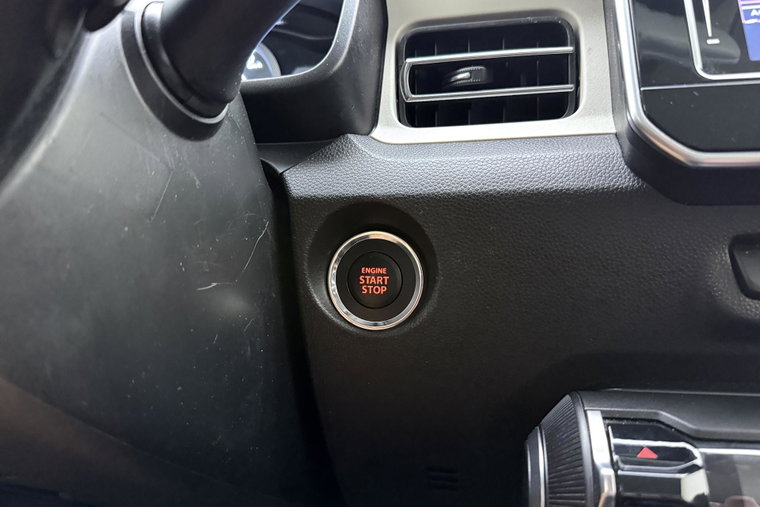 Vehicle Image 26