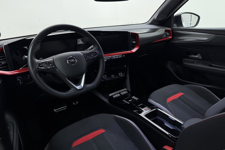 Vehicle Image 16