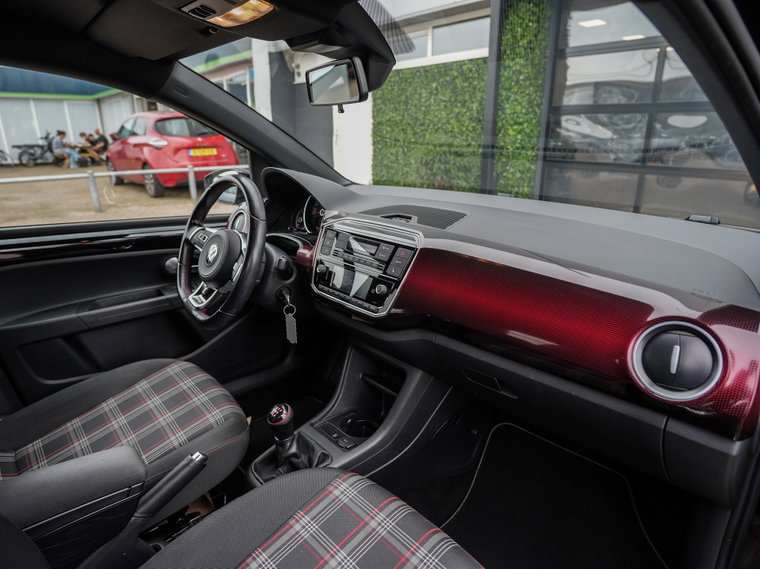 Vehicle Image 30