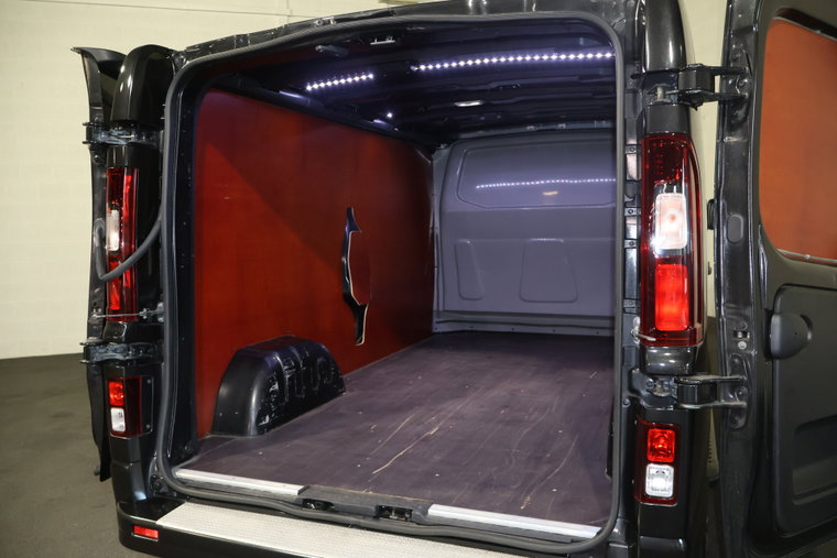 Vehicle Image 15