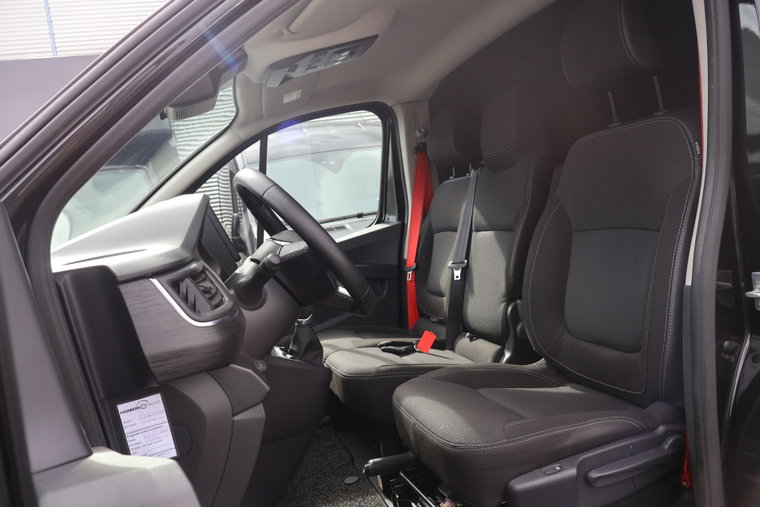Vehicle Image 37