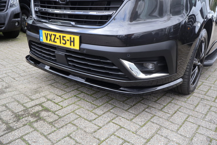 Vehicle Image 42