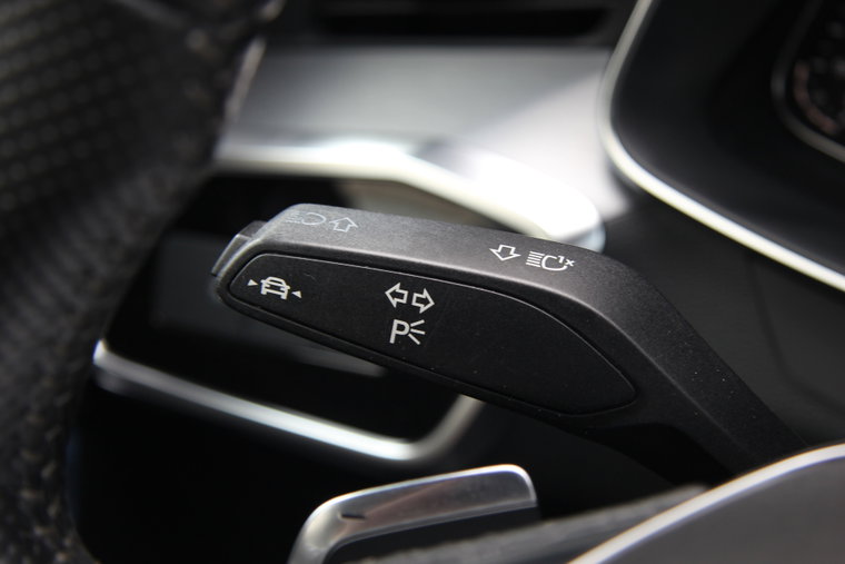 Vehicle Image 38