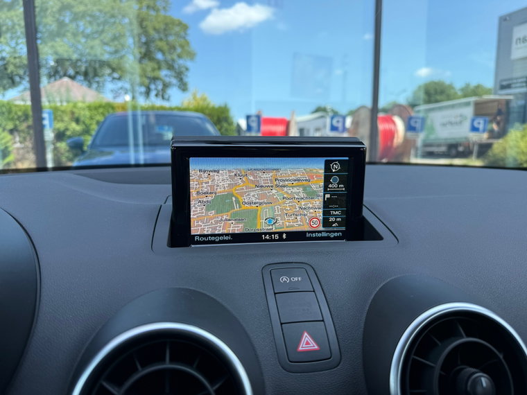 Vehicle Image 30