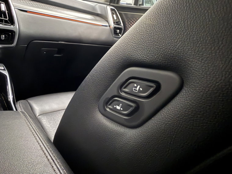 Vehicle Image 39