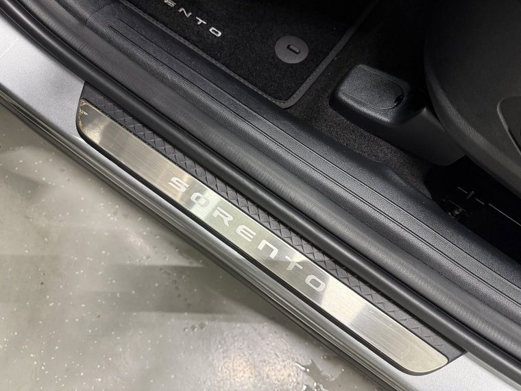 Vehicle Image 49