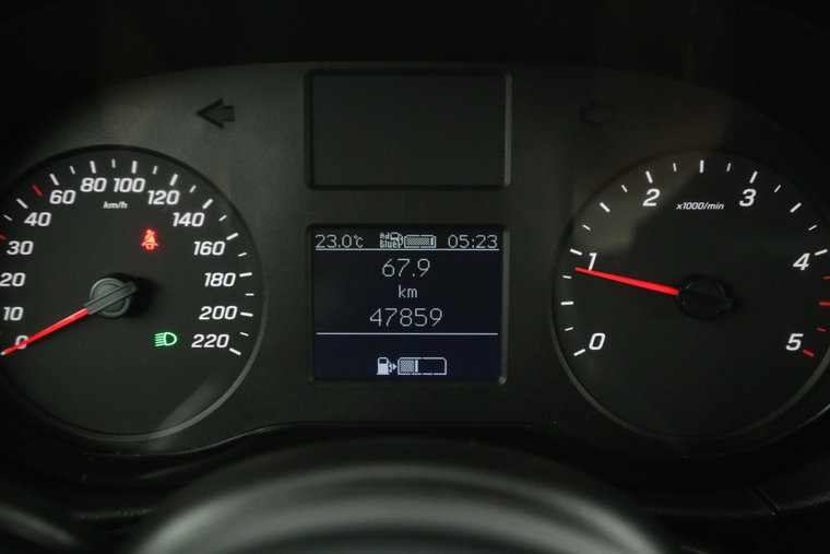 Vehicle Image 13