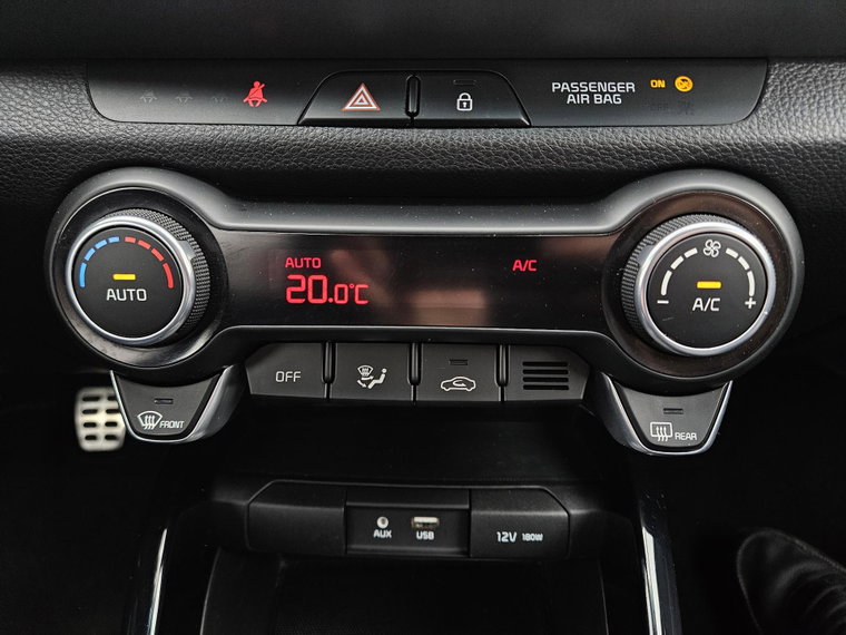 Vehicle Image 25