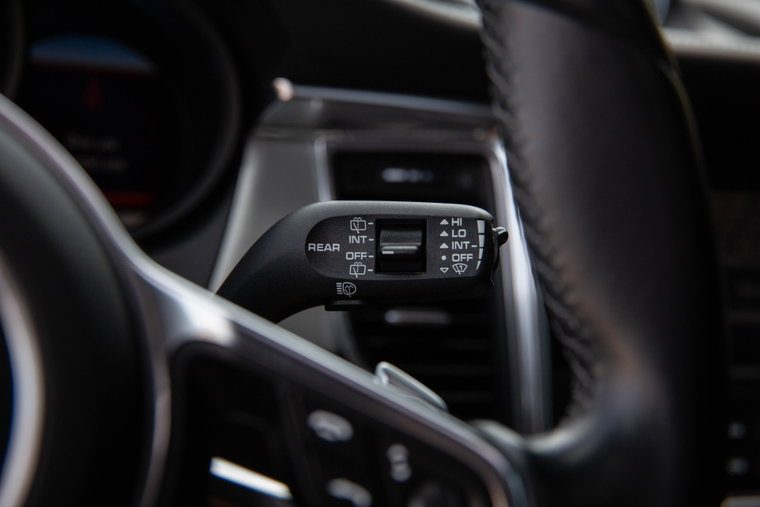 Vehicle Image 24