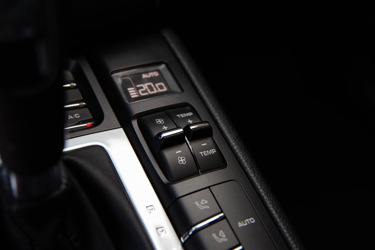 Vehicle Image 38