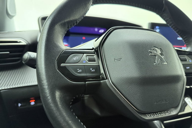 Vehicle Image 24