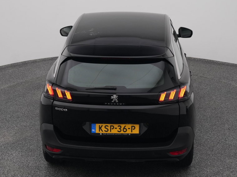 Vehicle Image 28