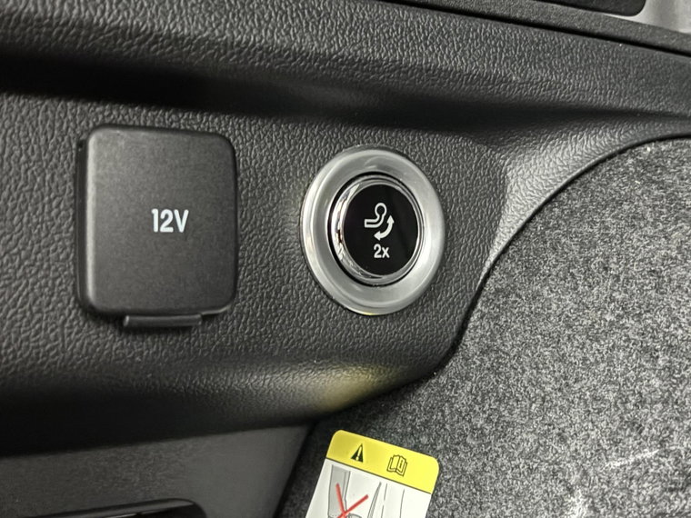 Vehicle Image 41