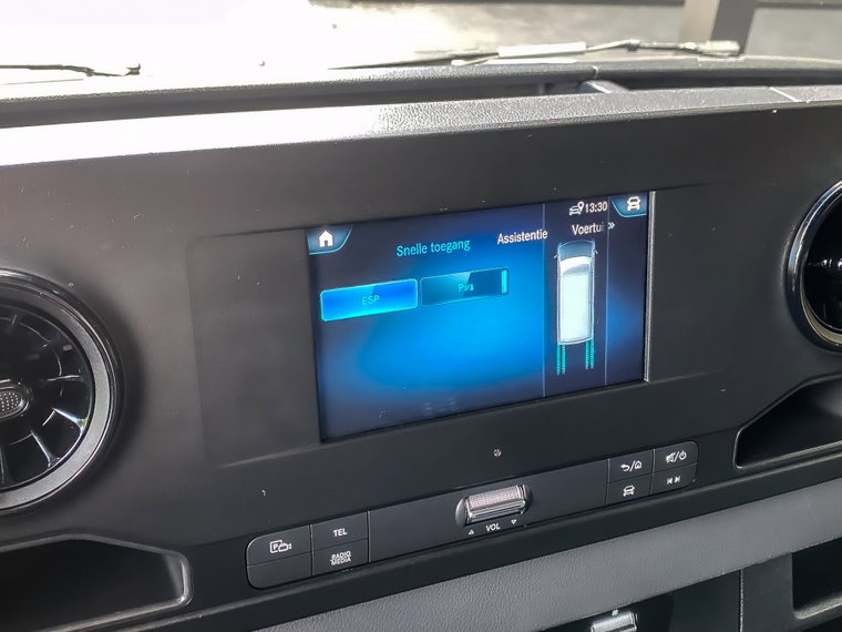 Vehicle Image 48