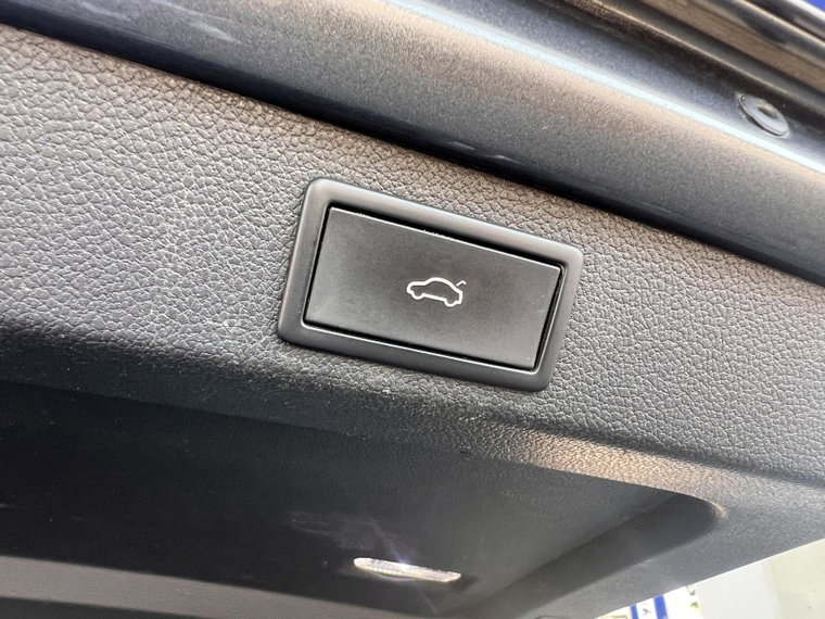 Vehicle Image 48