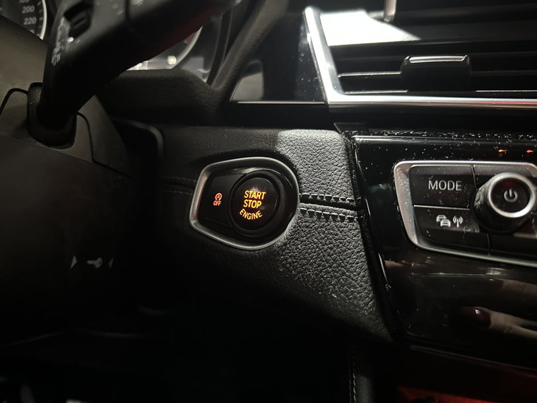 Vehicle Image 29