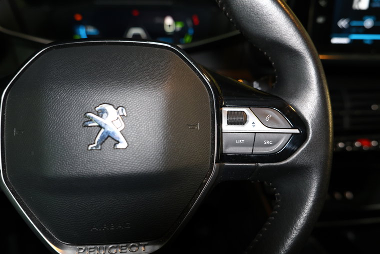 Vehicle Image 22