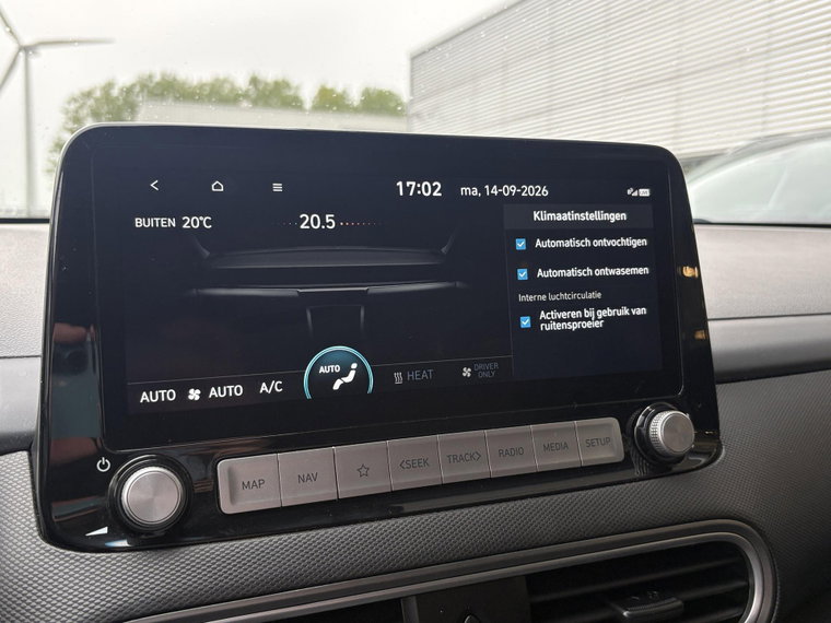 Vehicle Image 35