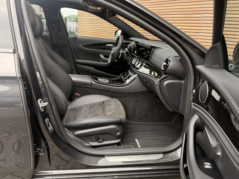 Vehicle Image 39