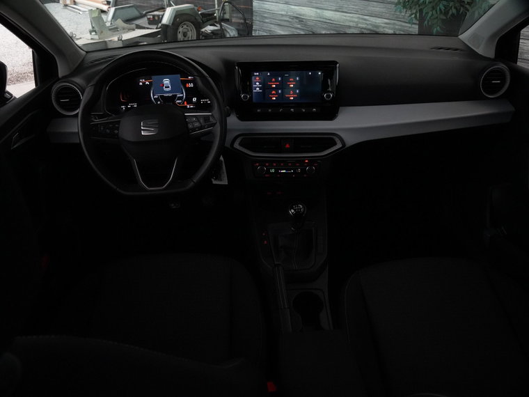 Vehicle Image 36