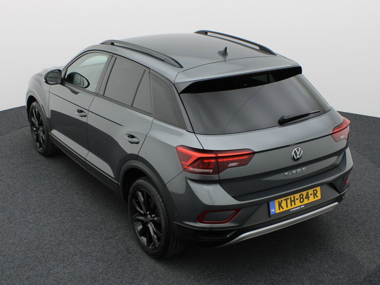 Vehicle Image 42