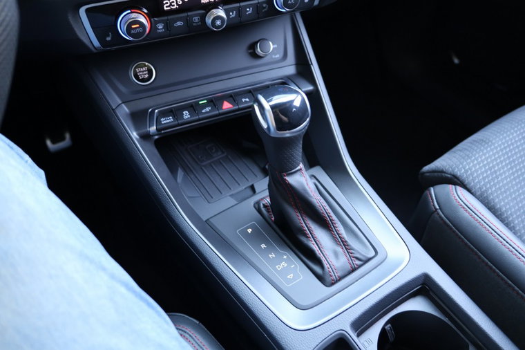 Vehicle Image 27